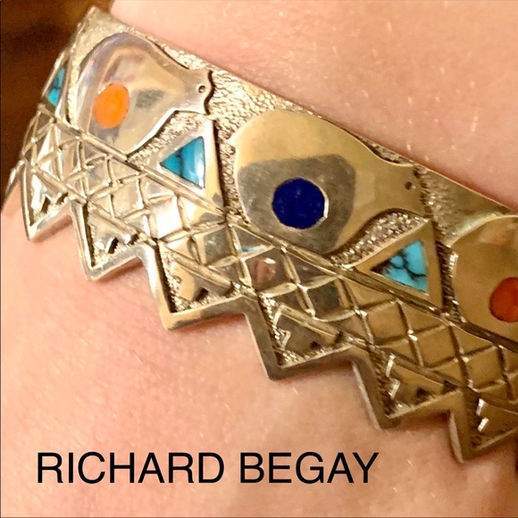 Richard Begay sterling silver unisex 🐻 cuff - Picture 2 of 8